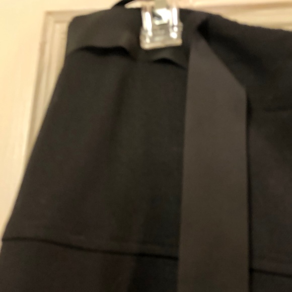 Black a-line skirt w/ ribbon belt - Picture 4 of 4